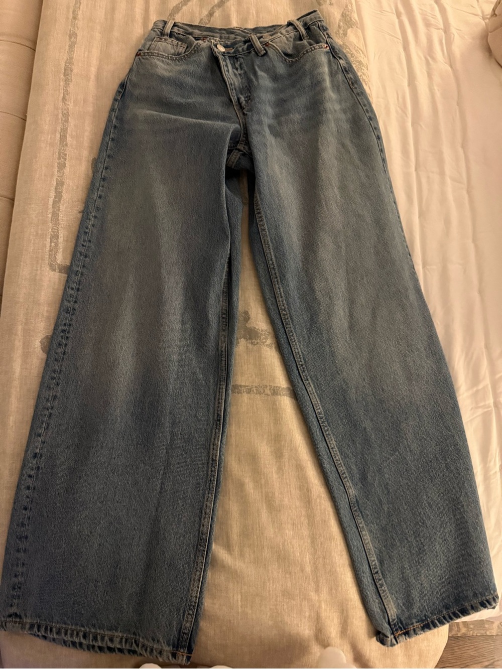 Zara Relaxed Straight Jeans in Light Blue Wash